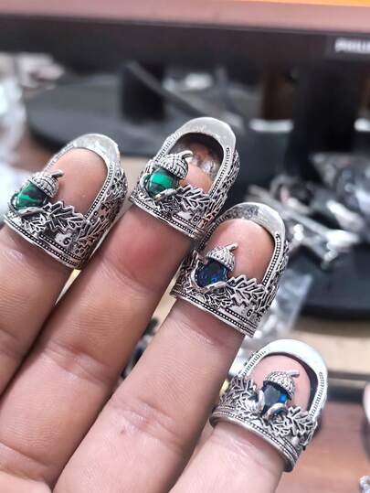 开口销橡子顶针，环绕式防滑设计 + 开口销保护指尖，适用于手工缝纫/绗缝/针织，耐磨耐腐蚀材质，易于修补衣物，缝纫工具。四季通用