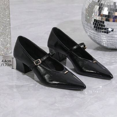 حذاء باليه مسطح أنيق وراحة للنساء موديل خريف 2025، ذو تصميم مربع الأصبع وأربطة سوداء، تصميم بسيط، مناسب للحفلات والمناسبات والعطلات والنوادي الليلية، كعب سميك