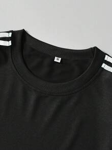 Áo thun nam ngắn tay màu đen đơn giản Shwiy với họa tiết băng dính và in số 7 của đội tuyển Brazil, phù hợp cho học sinh, mặc thường ngày. - màu đen - Xem 3