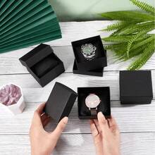 Cajas de regalo de reloj de nailon, caja de almacenamiento y exhibición de unicolor simple para relojes, organizador de joyería. Cajas de regalo de reloj de nailon, cajas de regalo para joyas con soporte para pulsera y almacenamiento cuadrado para relojes inteligentes y relojes de pulsera. Cajas de exhibición de joyería rectangulares para relojes, anillos y aretes.