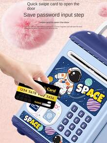 Mehrere Stile und Farben verfügbar, Box-Typ ATM Sparschwein Maschine mit Passwort- und Fingerabdruck-Entsperrfunktionen, Spielzeug Münzaufbewahrung, Musik-/Soundeffekt-/Sprachansagefunktionen, manuelle Papierrollenfunktion, tragbares Design, pädagogische Nutzung, geeignet für Kinder ab 3 Jahren für Eltern-Kind-Interaktion, zufälliges Zubehör (ausgenommen normale Batterien), zertifiziert für Kinder - Verschiedenfarbig - Übersicht 3