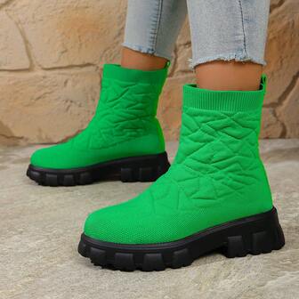 Women's Solid Color Lightweight Thick Sole Anti-Slip Fashionable Casual Outdoor Faux Fur Short Boots