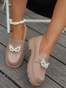 Women's Thick Sole Solid Color Loafers, Fashionable College Style Metal Pearl Loafers, Comfortable And Lightweight Shoes Black Retro French Thick Sole Mary Jane Shoes For Women, New Style Suitable With Dresses, Low Vamp Shoes