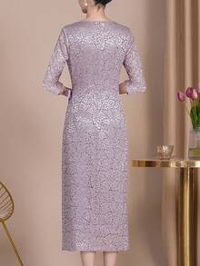 This Luxurious V-Neck Evening Gown Is Perfect For Spring/Summer Mothers. The Three-Quarter Sleeve Lace Sequined Dress Exudes Elegance, Featuring A Bow Tie Design, A Slit At The Hem, And A Back Zipper. A Stylish And High-Quality Gift For Mothers, This Dress Is Suitable For Weddings, Guest Occasions, Everyday Wear, Casual Occasions, Parties, Ceremonies, Social Events, And Birthday Celebrations. - xám tím - Xem 5