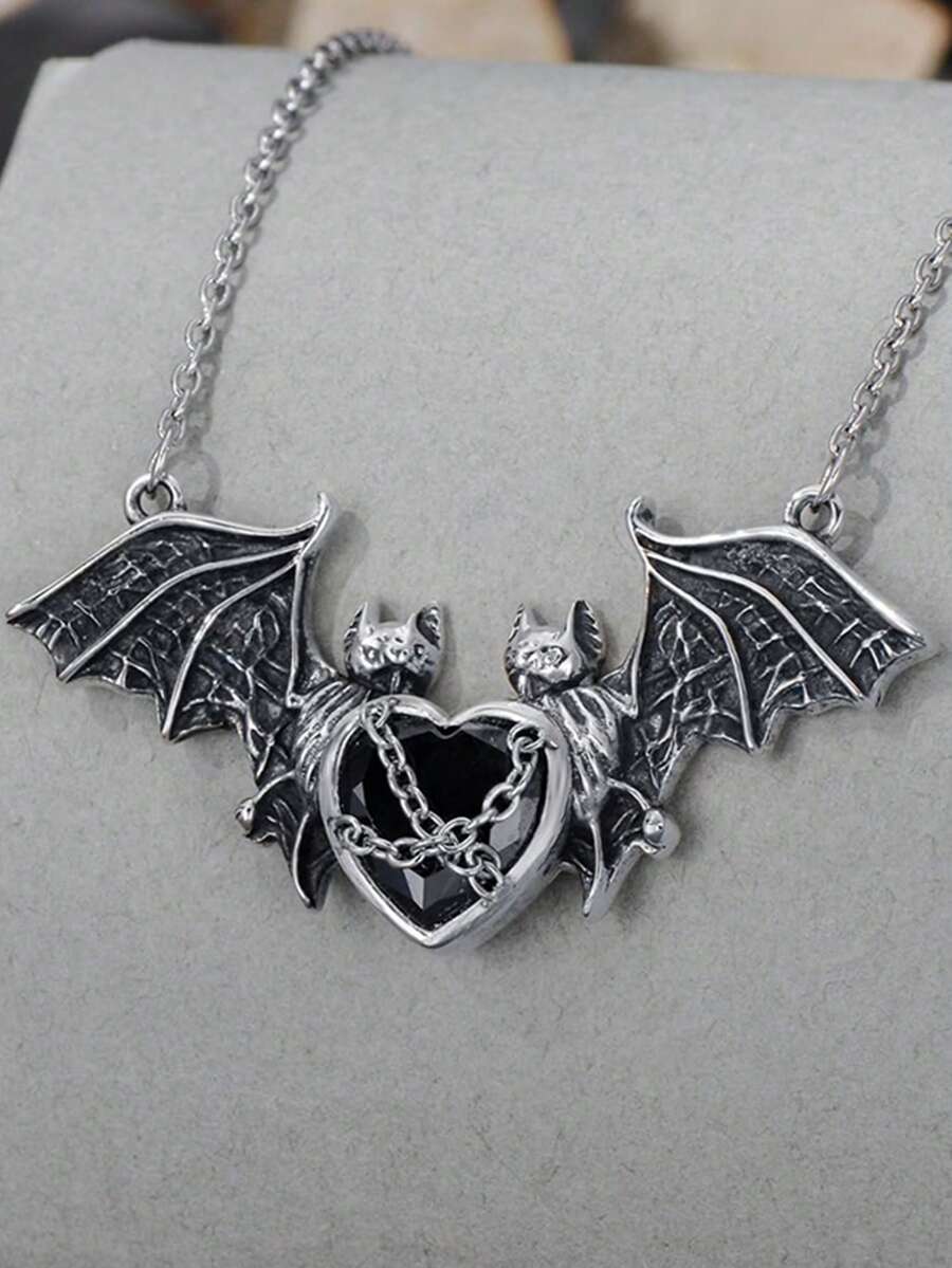 1pc Gothic Style Bat & Heart Lock Clavicle Chain, Vintage Exaggerated Pendant Necklace, Devil's Captive Heart Pendant, Couple Gift, Halloween Necklace - Imprisoned Bat - View 1