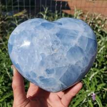 1 件波西米亚海蓝宝石心形水晶装饰 - 珠宝、家居装饰和特殊场合、节日礼物、舒缓的蓝色色调、光滑的纹理适合冥想、瑜伽、精神和装饰水晶礼物、优雅的宝石、光泽的表面、精神装饰