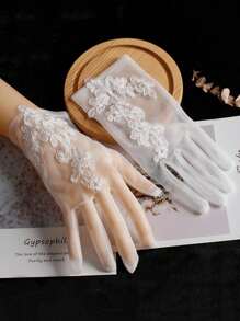 1 Pair Of White Short Lace Bridal Gloves Autumn Accessories - White - View 7