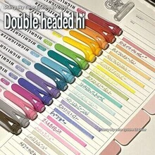 Bộ 15 bút dạ quang hai đầu, nhiều màu sắc, đa dạng. Được thiết kế không lem, chống nhòe, thích hợp cho vẽ màu nước. Bộ dụng cụ học tập này là lựa chọn lý tưởng cho đồ dùng học tập của các bé gái. - Nhiều màu - Xem 1
