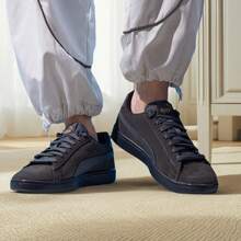 Puma Smash V2 L CN 休闲运动鞋，轻便舒适简约生活方式鞋，款式编号 #391840-01 - 鐵灰色-鐵灰色-金色 - 查看 2