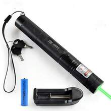 Lámpara láser LED. Ideal para iluminar el interior con un efecto neón elegante. Su diseño compacto y fácil de instalar te permite personalizar la iluminación en segundos. Tamaño compacto y ligero, fácil de transportar. - Negro - Ver 4