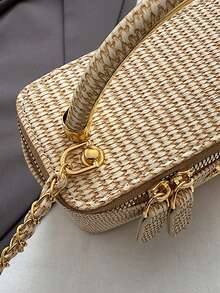 Woven Hand-Held Square Bag, A Finishing Touch To The Summer Look. With Clear Texture And Lightweight Breathability. Exquisite Golden Metal Hardware, Including Handle, Zipper And Chain Strap, Adds A Luxurious Touch. The Compact Square Design With An Internal Partition Can Hold A Mobile Phone, Lipstick And Other Small Items. - Khaki - View 12