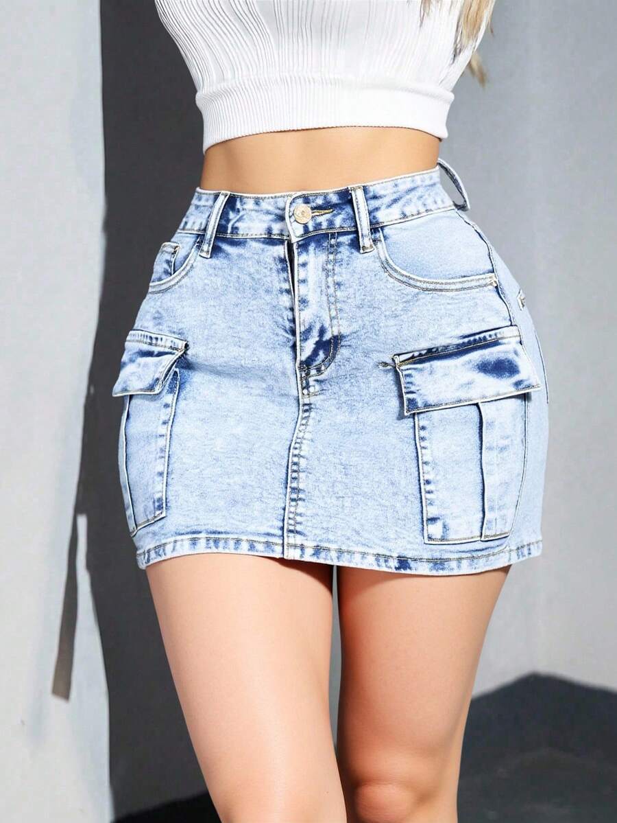 Falda corta vaquera de trabajo en azul claro con múltiples bolsillos, cintura alta y estilo versátil - Lavado ligero - Ver 1