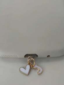 1pc White Heart-Shaped Phone Dust Plug, 26 Alphabet Dust Plug For Charging Port, DIY Phone Decor Suitable For Lightning (5-14) / Type-C