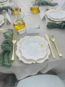 10Pcs/30Pcs-Pack White Paper Party Plates With Golden Foil Scalloped Edging For Birthday Wedding (9 Inches)