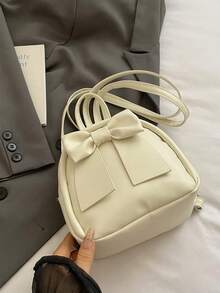 Mochila ligera, de estilo casual de negocios, con detalle de lazo estilo coreano - Elegante, estilosa y portátil para salidas. Perfecta para chicas, estudiantes universitarias, recién llegadas y trabajadoras de oficina. Ideal para la oficina, la universidad, el trabajo, los negocios, los desplazamientos, las actividades al aire libre, los viajes y las excursiones de un día. - Beis - Ver 3