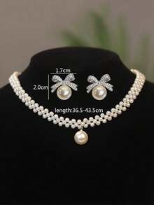 1 套简约优雅银色水钻蝴蝶结仿珍珠编织项链和耳环首饰套装，别致奢华的设计，适合婚礼、派对、女士日常佩戴