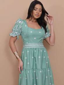 Helena Crepe Printed Midi Dress With Short Sleeves - Mint Green - View 3