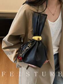 女士 PU 皮革纯色云朵褶边装饰迷你手提包，带金属五金拉链开合，适合日常和户外使用，带樱桃装饰 - 黑色 - 查看 8