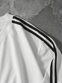 Men's Sports & Basketball Style Casual Black Ribbon Short Sleeve T-Shirt With English Text & Minimalist Letter Print, Suitable For School, Daily Wear, Street Style, Boyfriend Gift