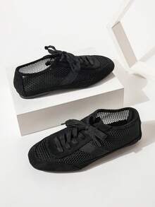 Women's Casual Lace-Up Soft Flat Shoes, Breathable Mesh & Faux Suede Patchwork Square Toe Ballet Flats, Suitable For Summer Vacation, Summer Promotion, Back To School, Student Uniform, Christmas, Autumn, New Year