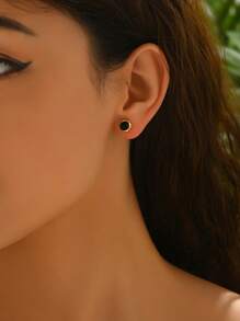 1 Pair Fashionable, Minimalist, Versatile, Elegant & Cute Women Stud Earrings - Black - View 4
