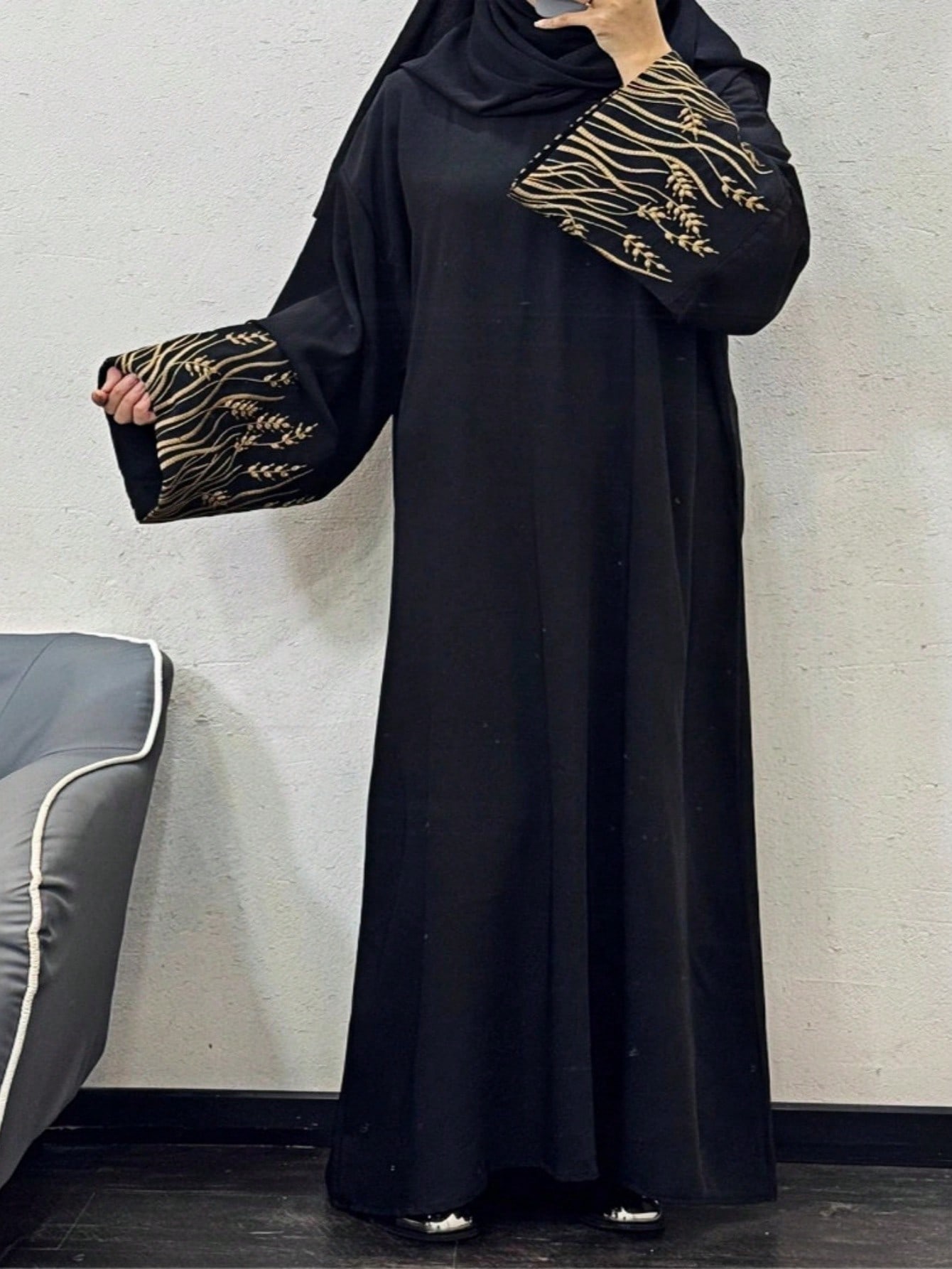 عباية مطرزة بأكمام بدون طرحة، عباية طويلة مطرزة عر...