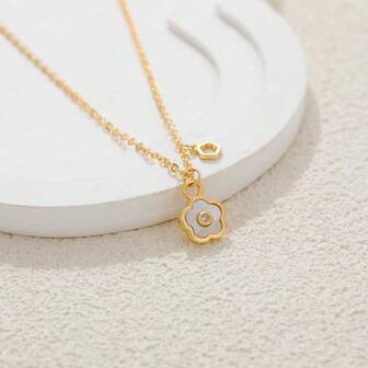 1pc 18K Gold Plated Copper White Mother Of Pearl Clover Flower Cloud Pendant Necklace With Natural Shell & Zirconia