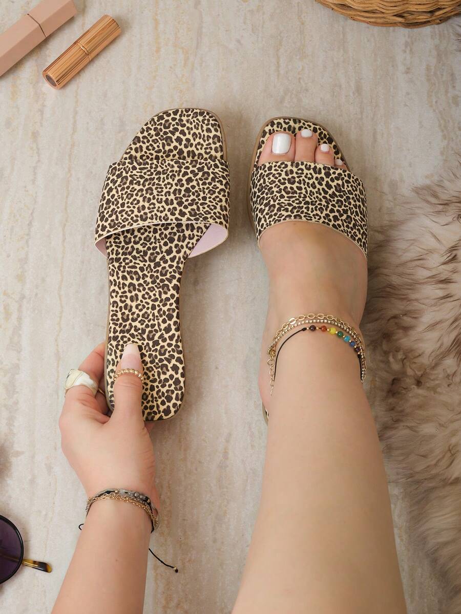 Sandalias tipo pantufla para mujer, plano con textura cocodrilo, punta cuadrada, diseño minimalista, casual para vacaciones - Chita Camel - Ver 1