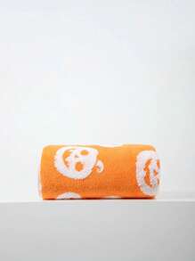 1pc Thin Orange Towel With Jacquard Halloween Pumpkin Pattern, Made Of Polyester Fiber, Rectangular 70*140cm Or Kitchen/Face/Hand 34*75cm Or Small Square 34*34cm, Suitable For Men, Women, Couples, Families, All Seasons, Quick-Drying, Absorbent, Soft, Applicable For Bathroom, Hotel, Gym, Holiday Gifts, Parties, Beach Shower Towels For Beaty Salon, Hotel Sports,Home Essentials, Towel, Skin Care