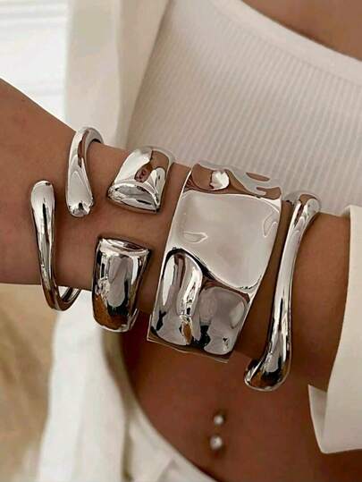 1pc Vintage Minimalist Asymmetrical Metal Water Drop Snake Cuff Bracelet, Personalized Exaggerated Simplified Geometric Abstract Design Luxury Elegant Bangle, Suitable For Women's Daily Commute, Holidays Gift, Friends Gathering And Banquet, Fashion Street Shooting, Runway Accessory