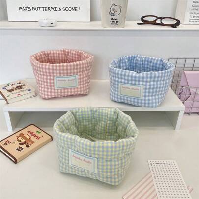 1pc Fresh Plaid Storage Basket, Desktop Miscellaneous Storage Basket, Waterproof Cosmetic Storage Basket, Brush And Skincare Storage And Organization, Desktop Decor, Cosmetic Storage Rack, Portable Picnic Basket, Valentine's Day Gift, Bathroom Storage, Skincare Storage, Home, Travel, Vacation And School Use, Toiletry Bag, Bedroom Essentials, Bridesmaid Gift, Mother's Gift, Birthday Gift, Gift For Friends And Teachers