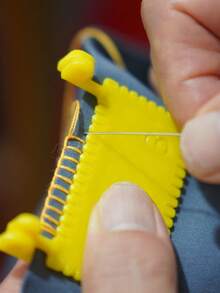 1pc Sewing Hemming Tool, Durable Plastic Edge Binder Presser Foot, Removable & Secure Fit, Suitable For Beginners & Elderly, For Garment Sewing, Fabric Mending, Clothing Care, Assisting Elderly Sewing, Precision Sewing Equipment, DIY Sewing Accessories, Ergonomic Design, Smooth Surface - Multicolor - View 12