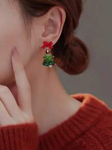 一对可爱甜美红色蝴蝶结圣诞树形耳环适合女性任何场合 - 彩色 - 查看 3