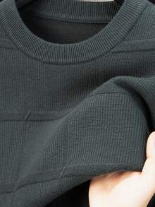 男士圆领商务休闲套头针织衫，适合秋冬季节，长袖上衣 - 墨綠色 - 查看 10