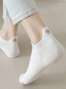 1/3/5/6/10 par damskich krótkich skarpetek w jednolitym kolorze z haftowanym kwiatem śliwki, miękkich i wygodnych, antypoślizgowych, odpowiednich do codziennego noszenia