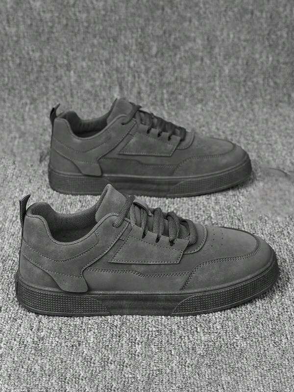 2025 Nouvelles chaussures polyvalentes de skateboard pour l'automne/hiver, chaussures de sport décontractées à la mode de style coréen avec semelle souple pour hommes