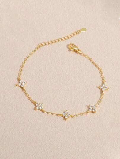 1 pièce Bracelet en acier inoxydable avec cristaux de zircone cubique en forme de trèfle. Convient pour le port quotidien, les fêtes et en cadeau pour la fête des mères