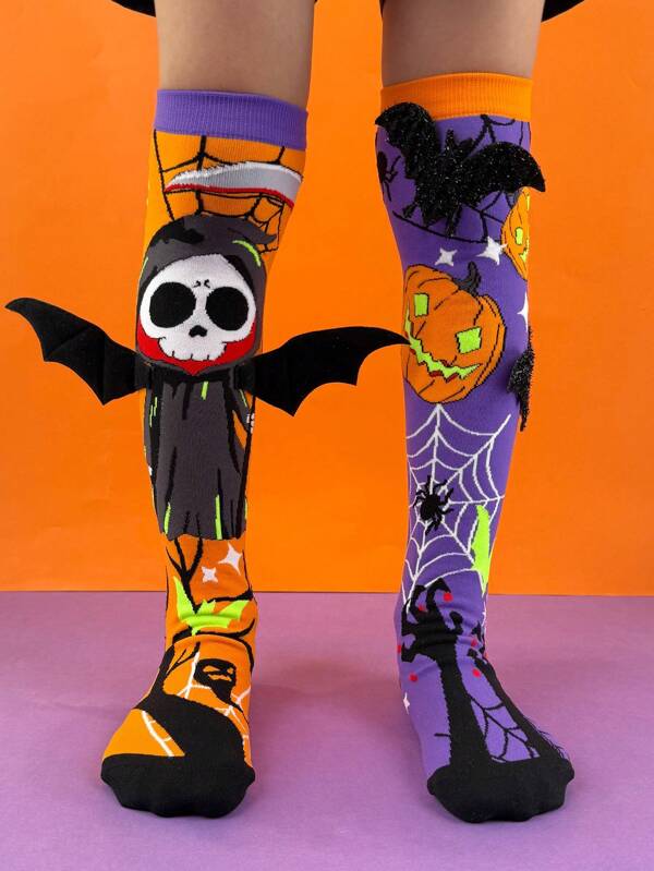 Un par de calcetines divertidos de Halloween 3D para niños, adecuados para usar en fiestas de Halloween infantiles, apropiados como regalos festivos