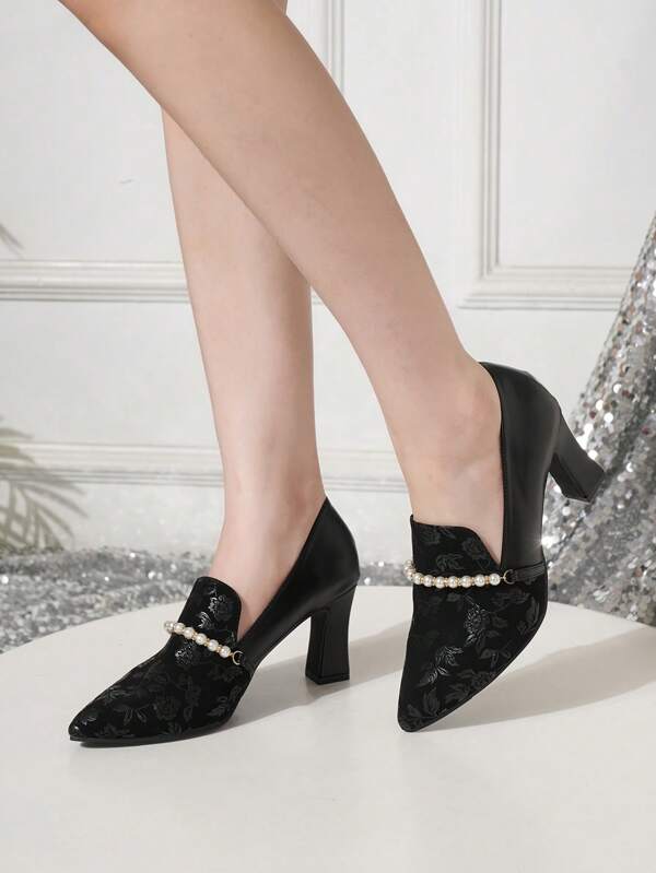 Scarpe di moda versatili, tacco alto a blocchi di colore con punta affusolata per le donne