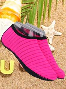 1 Pair Beach Essential Water Shoes For Men & Women, Quick Dry Soft Bottom Aqua Socks For Swimming, Boating, Fishing, Yoga, Water Aerobics, Size Run Small, Recommend Ordering 2 Sizes Up