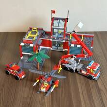 Set Mainan Pemadam Kebakaran, Termasuk Stasiun Pemadam Kebakaran, Truk Pemadam Kebakaran, Helikopter, dan Derek - Set Balok Bangunan Pemadam Kebakaran untuk Anak Usia 6+ Tahun - Hadiah Liburan Ideal untuk Arsitek Cilik - MultiWarna - View 5