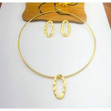 Hoop Choker Necklace With Fashion Earring In Various Models - Óvalo orgánico dorado - Ver 2