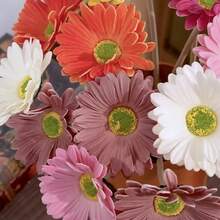 5Pcs Artificial African Daisies Flowers Daisies Fake Flower Artificial Sunflowers , Multi-Colored Artificial Gerberas, Made Of Daisy Silk. Used For Party Decoration, Vase Decoration, Home Decoration, Kitchen Decoration, Garden Decoration And Wedding Decoration. It Can Be Matched With Scene Arrangements, Reused And Requires No Maintenance