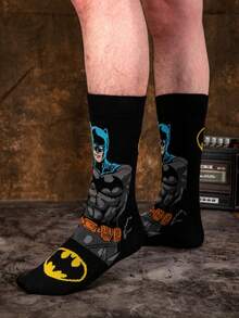 DC Comics 1双超人英雄超级卡通动画袜子，适合男士穿着，新颖、有趣、快乐和疯狂的袜子，适合圣诞节和万圣节，适合派对、秋季送礼 - 彩色 - 查看 2