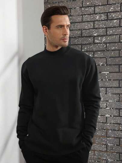 1 件纯色圆领休闲汗衫，柔软舒适，温暖亲肤，秋冬日常休闲必备