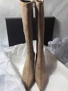 2025秋冬新款尖头细高跟过膝长靴，纽扣拼接双面设计，女士猫跟 - 卡其色 - 查看 4