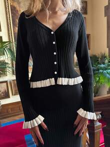 Cárdigan de punto con puños con volantes de color contrastante para mujer, para otoño/invierno, blusas de manga larga de otoño, elegante en color blanco y negro