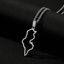 Tunesien Karte Cut Out Halskette | Edelstahl Hypoallergen | Exquisite Umrisse verkörpern den nordafrikanischen Charme'} {'translate_de':'Minimalistisches Design Tunesien Karte Anhänger