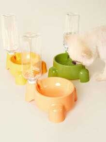 PETSIN 1 件适用于猫狗的自动宠物饮水器，全自动猫饮水器，配备大容量重力宠物饮水器，配有防滑支架和室内猫水碗，防滑、防倾倒、倾斜，适用于保护猫狗的颈部，无需电池 - 旅行和家庭使用的理想选择，让您的宠物保持水分充足！