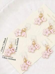 1 件时尚粉色花卉字母手机防尘塞，精致 A-Z 字母金属挂件，适合作为女性生日礼物，兼容 Lightning（5-14）/ Type-C 接口 - 粉色 - 查看 6